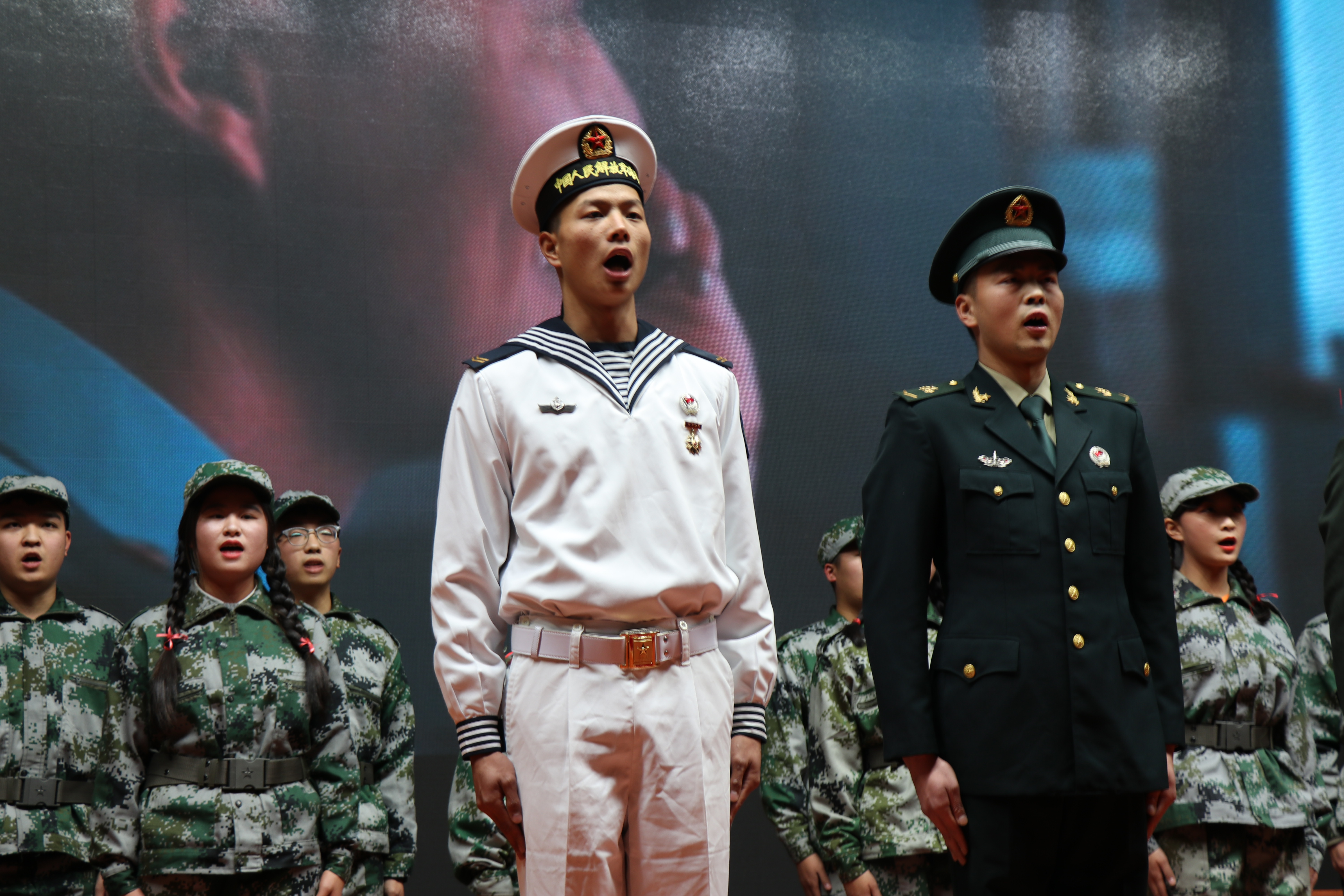 727844412380210369.jpg 727844412380210369.jpg